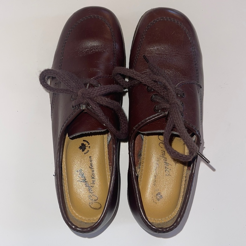 Vintage women’s O Ompkies by Kaufman shoes - size 6